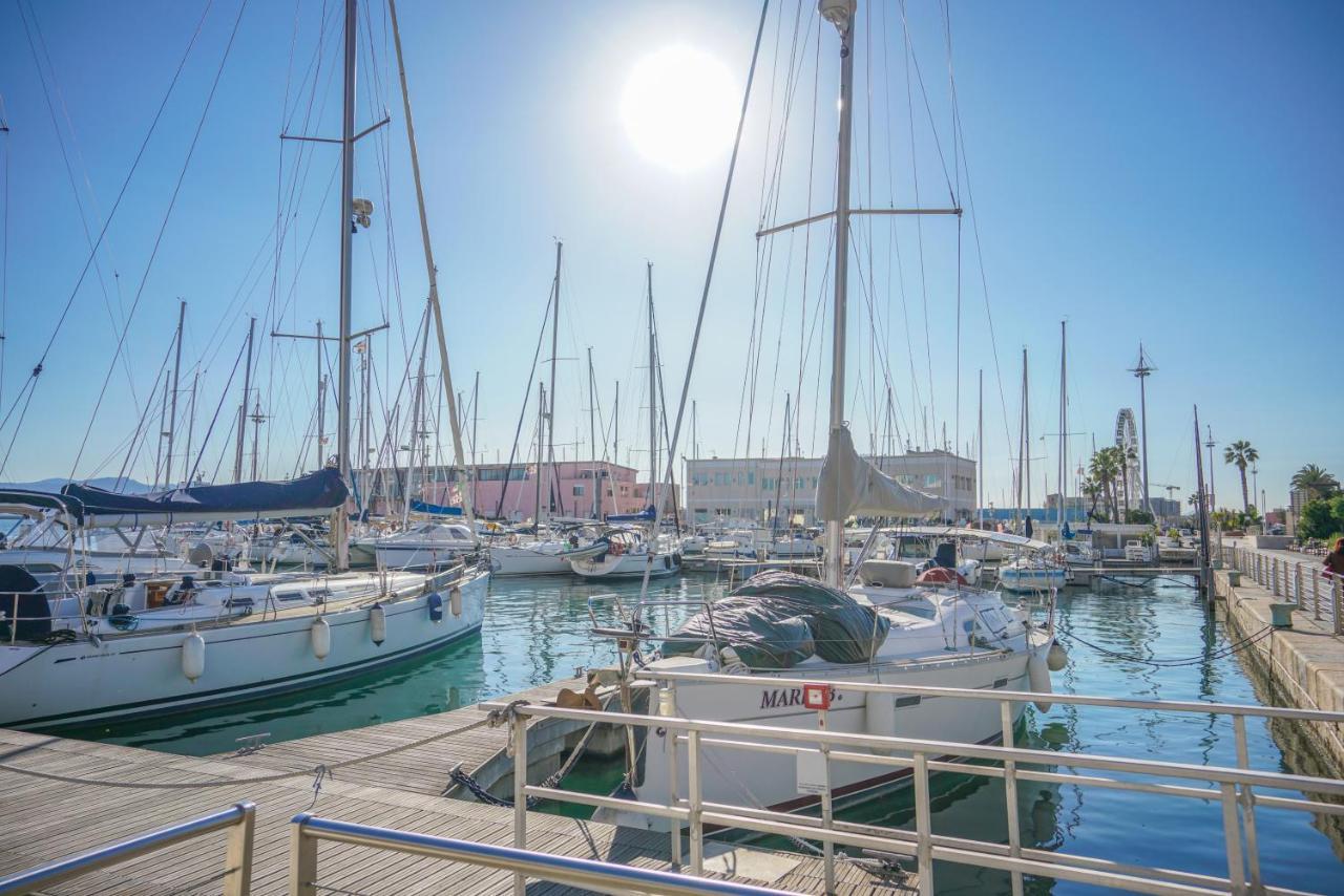Le Scale Sul Porto . Marina Centro Storico. Ac Apartment Каляри Екстериор снимка