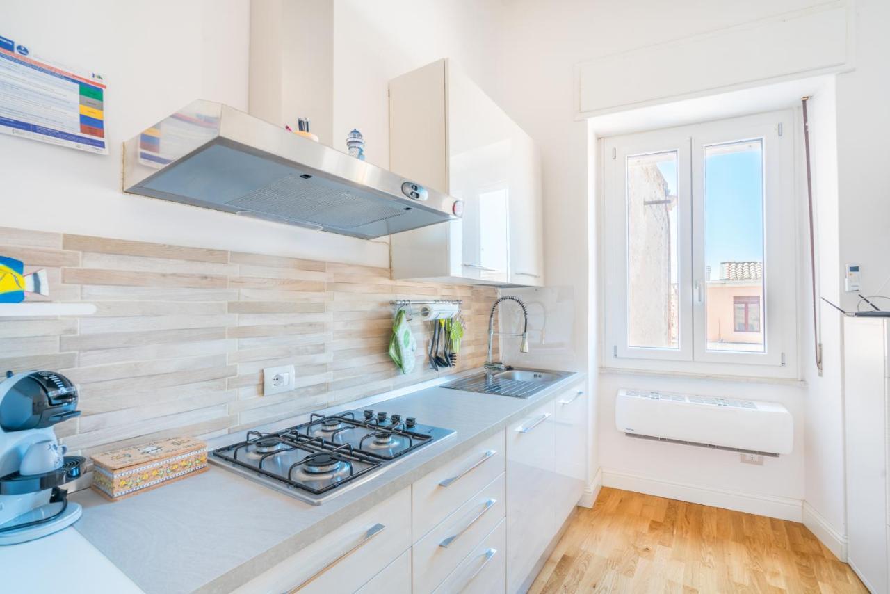 Le Scale Sul Porto . Marina Centro Storico. Ac Apartment Каляри Екстериор снимка