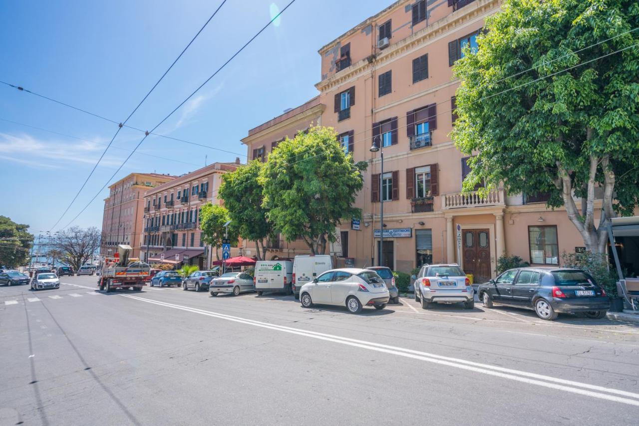Le Scale Sul Porto . Marina Centro Storico. Ac Apartment Каляри Екстериор снимка
